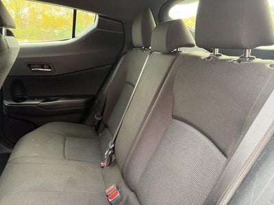 2019 Toyota C-HR LE FWD (Natl)