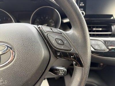 2019 Toyota C-HR LE FWD (Natl)