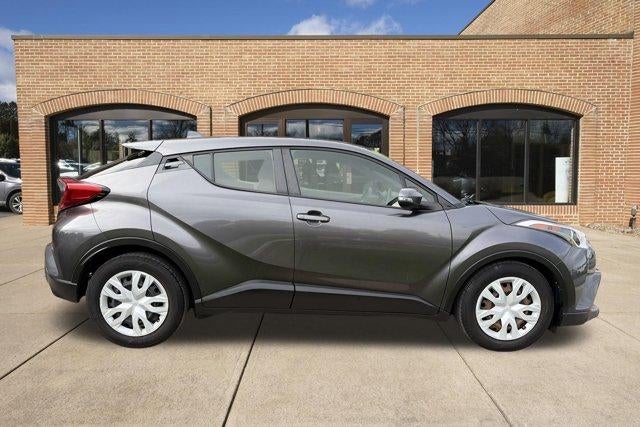 2019 Toyota C-HR LE FWD (Natl)
