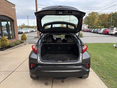 2019 Toyota C-HR LE FWD (Natl)