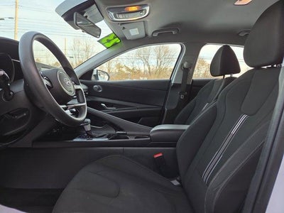 2023 Hyundai ELANTRA Hybrid Blue DCT