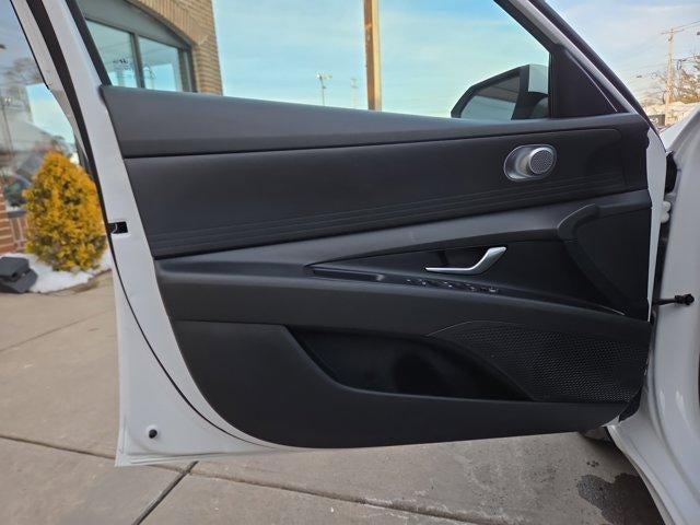 2023 Hyundai ELANTRA Hybrid Blue DCT