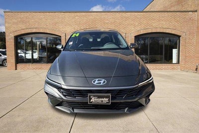 2024 Hyundai ELANTRA SEL IVT