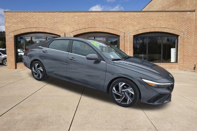 2025 Hyundai ELANTRA SEL Convenience IVT