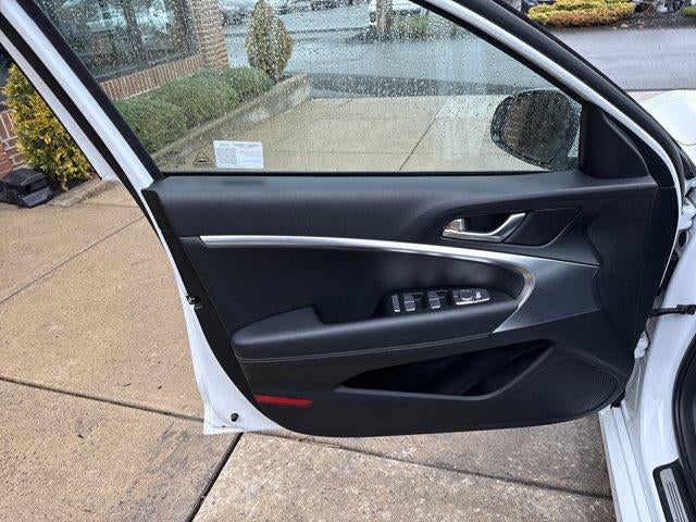 2025 Genesis G70 2.5T AWD