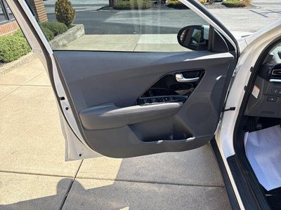 2020 Kia Niro LXS FWD