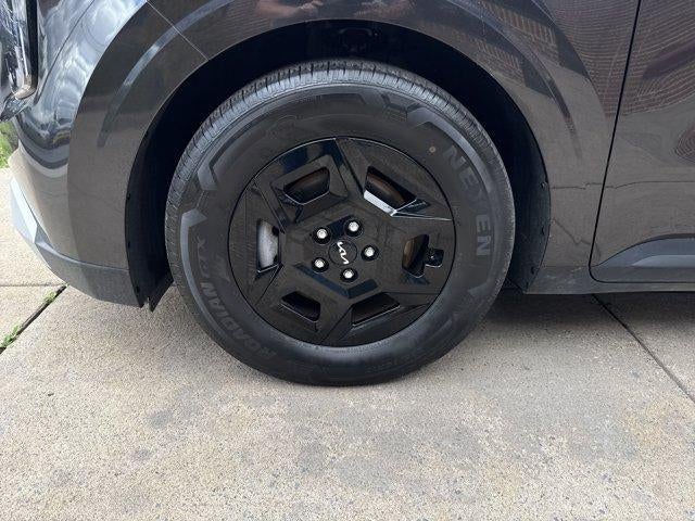 2025 Kia Carnival LXS FWD