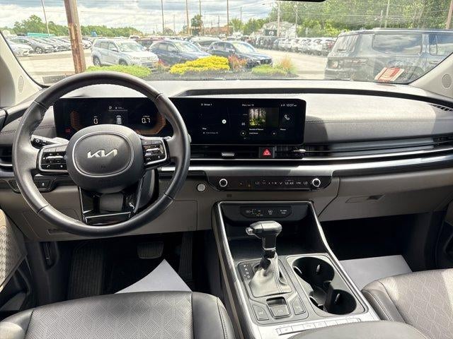 2025 Kia Carnival LXS FWD