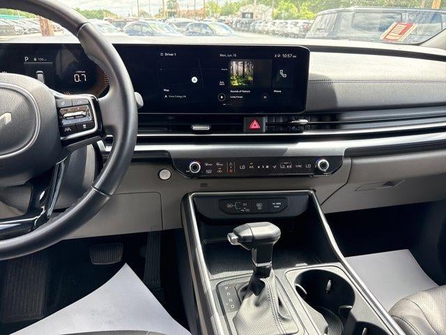 2025 Kia Carnival LXS FWD