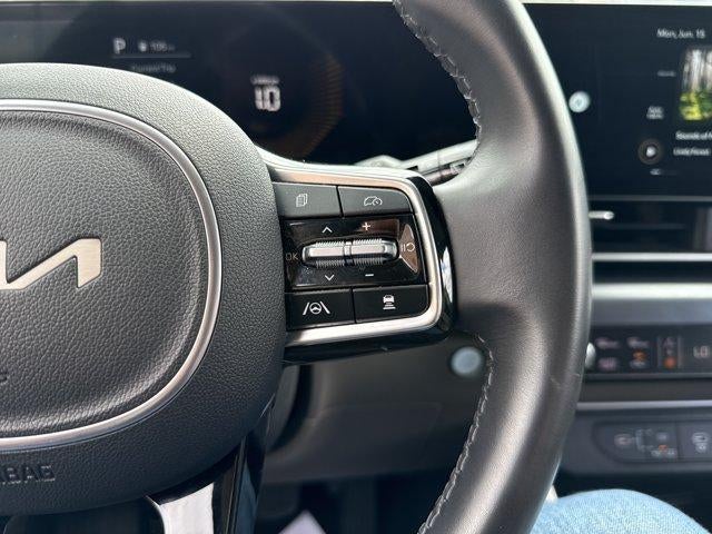 2025 Kia Carnival LXS FWD