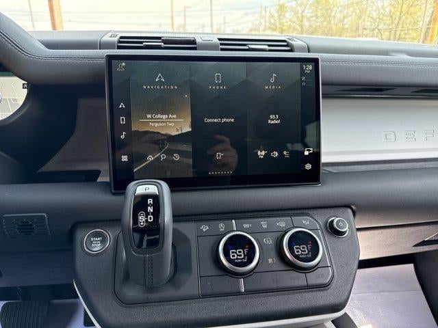 2025 Land Rover Defender 110 P300 S