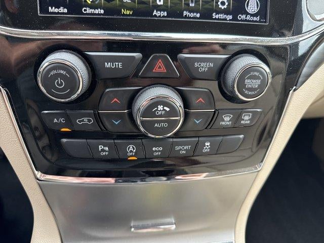 2022 Jeep Grand Cherokee WK Laredo E 4x4