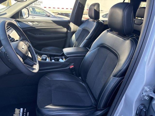 2023 Jeep Grand Cherokee L Altitude 4x4