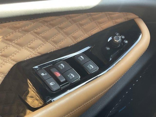 2023 Jeep Grand Cherokee L Summit 4x4