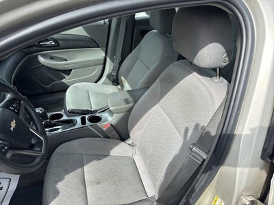 2015 Chevrolet Malibu 4dr Sdn LS w/1FL
