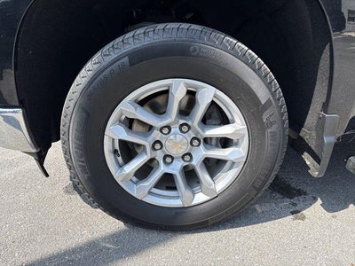 2023 Chevrolet Silverado 1500 Crew Cab Short Box 4-Wheel Drive LT 2FL