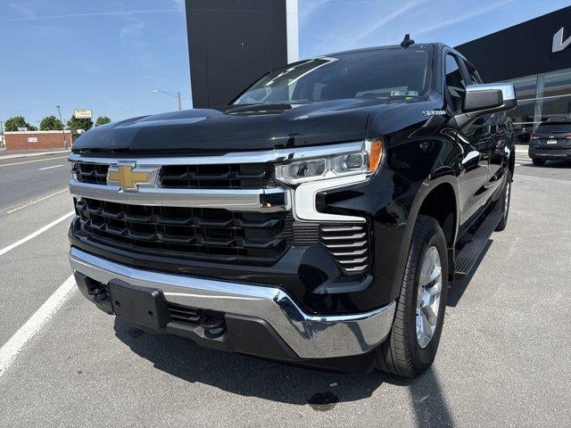 2023 Chevrolet Silverado 1500 Crew Cab Short Box 4-Wheel Drive LT 2FL