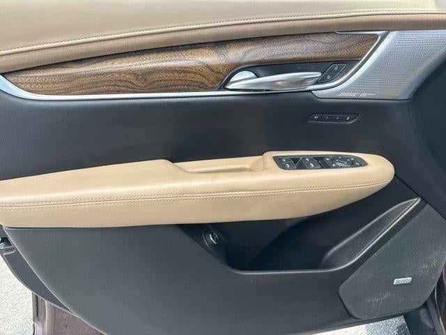 2022 Cadillac XT5 AWD 4dr Premium Luxury