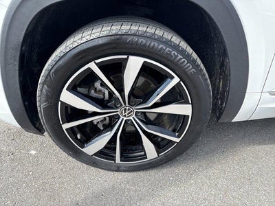 2024 Volkswagen Atlas 2.0T SEL Premium R-Line 4MOTION