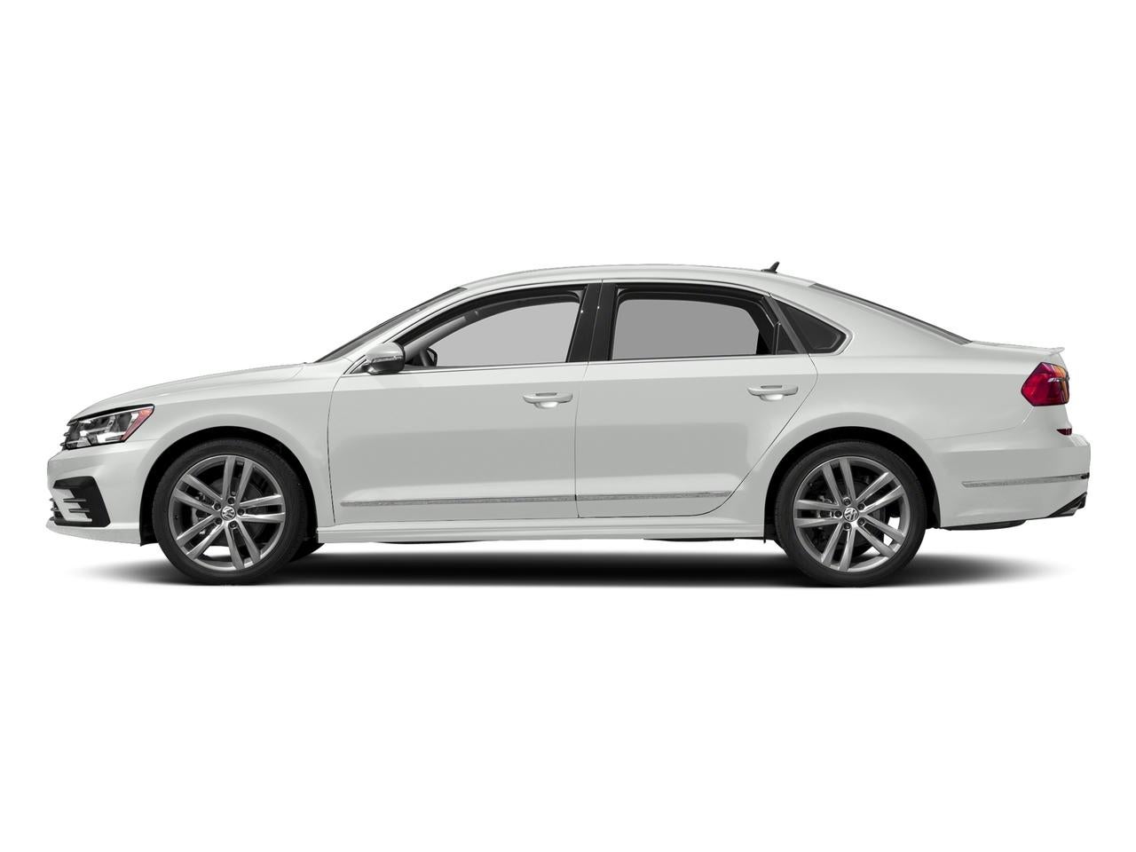 2017 Volkswagen Passat R-Line w/Comfort Pkg Auto