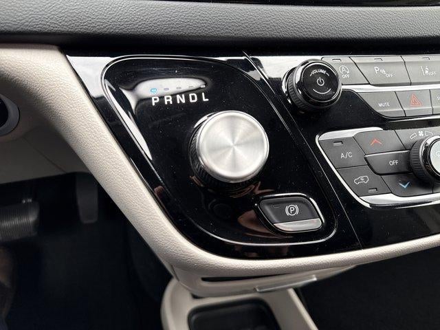 2023 Chrysler Pacifica Touring L FWD