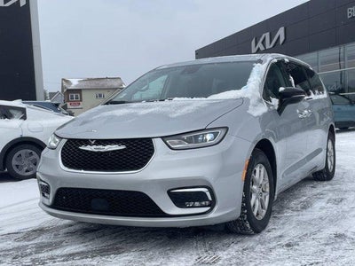 2024 Chrysler Pacifica Touring L FWD