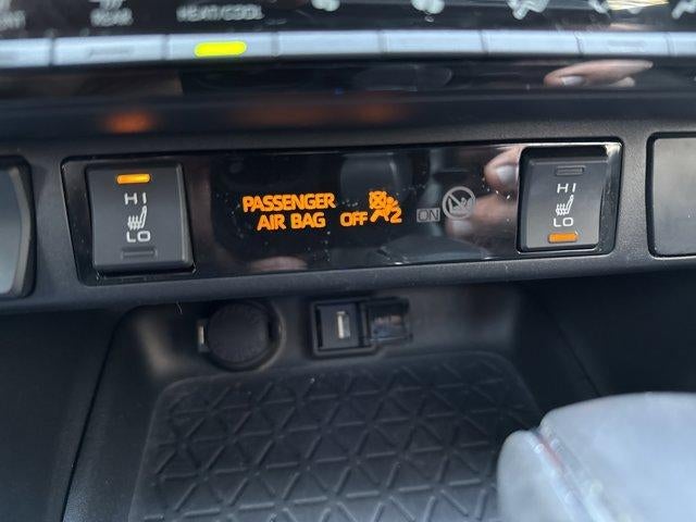 2022 Toyota RAV4 Hybrid XSE AWD (Natl)