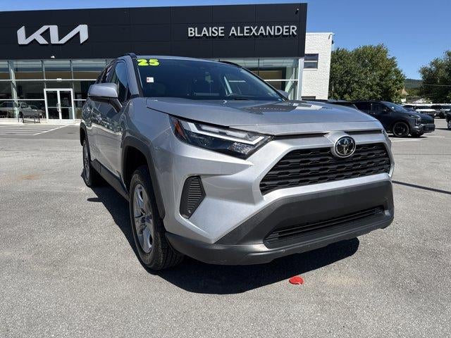 2025 Toyota RAV4 XLE AWD (Natl)