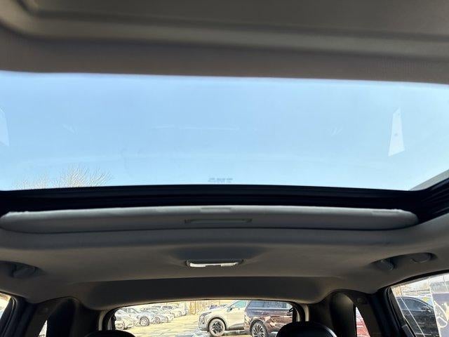 2012 Chevrolet Captiva Sport Fleet AWD 4dr LTZ