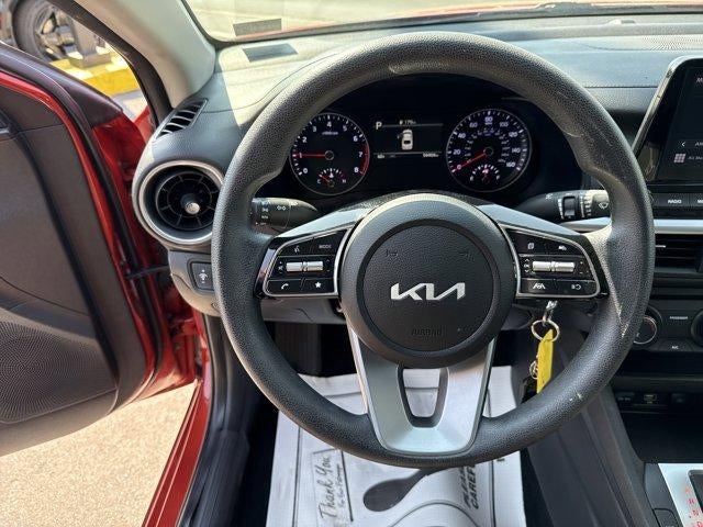 2024 Kia Forte LXS IVT