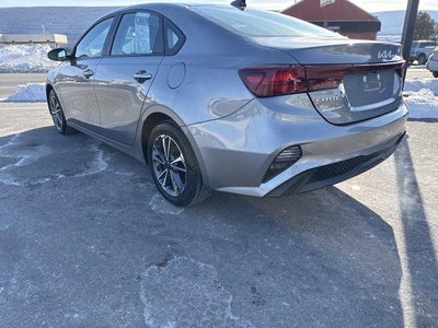 2023 Kia Forte LXS IVT
