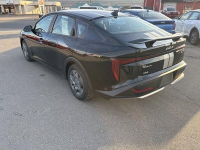 2025 Kia K4 LX FWD