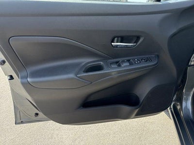 2025 Nissan Versa SV CVT