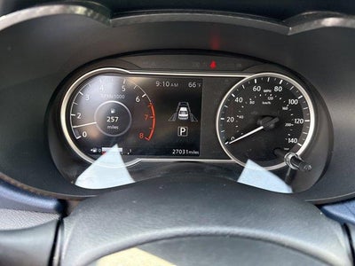 2025 Nissan Versa SV CVT