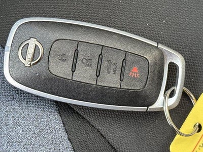 2025 Nissan Versa SV CVT