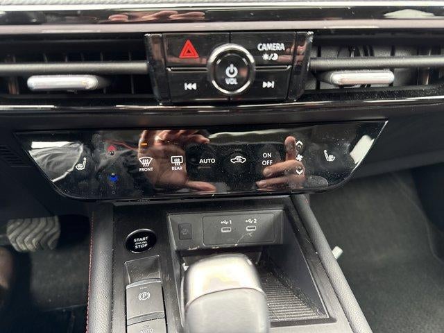 2025 Nissan Kicks SR AWD