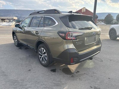 2022 Subaru Outback Premium CVT