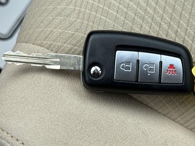 2015 Nissan Rogue AWD 4dr S