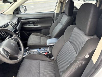 2020 Mitsubishi Outlander ES S-AWC