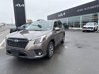 2022 Subaru Forester Premium CVT