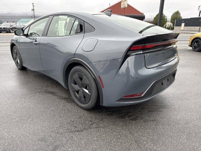 2024 Toyota Prius LE (Natl)