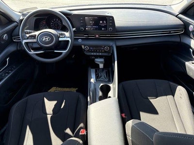 2023 Hyundai ELANTRA SEL IVT