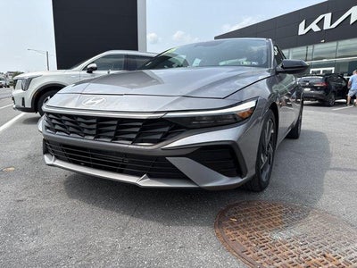 2025 Hyundai ELANTRA SEL Sport IVT