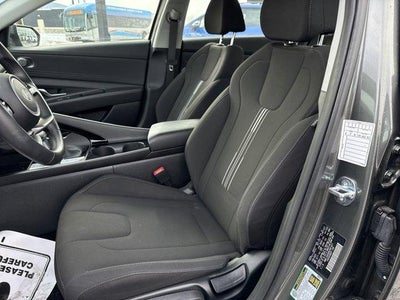 2025 Hyundai ELANTRA SEL Convenience IVT