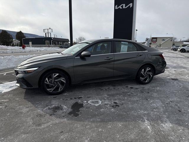 2025 Hyundai ELANTRA SEL Convenience IVT