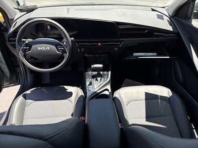 2023 Kia Niro EX FWD
