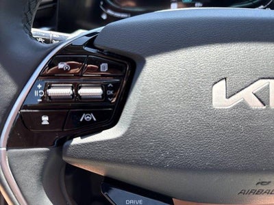 2023 Kia Niro EX FWD