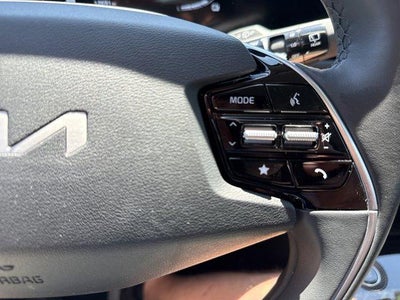 2023 Kia Niro EX FWD