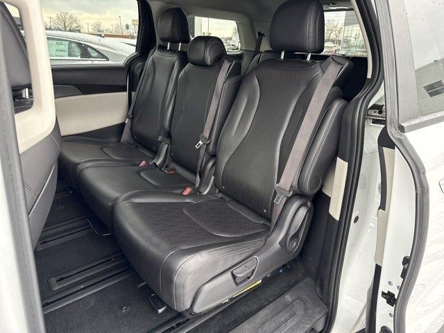 2024 Kia Carnival LX FWD w/Seat Pkg