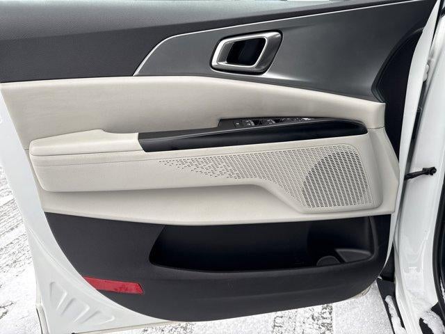 2024 Kia Carnival LX FWD w/Seat Pkg